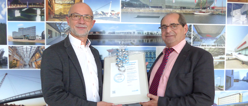 Erneut ausgezeichnete Bonität für pb+