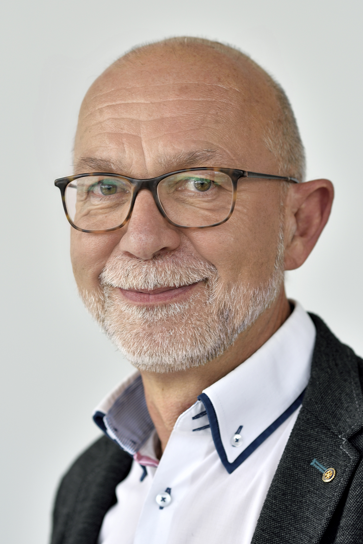 Dr.-Ing. Manfred Arend