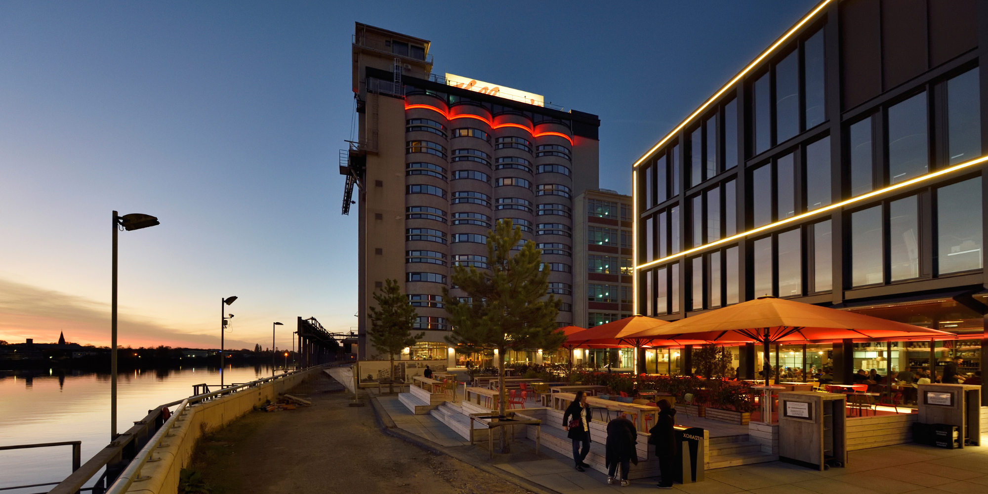 Neues Leben für Ex-Kellog-Lager als „Markthalle“ und „Silo-Hotel“ 